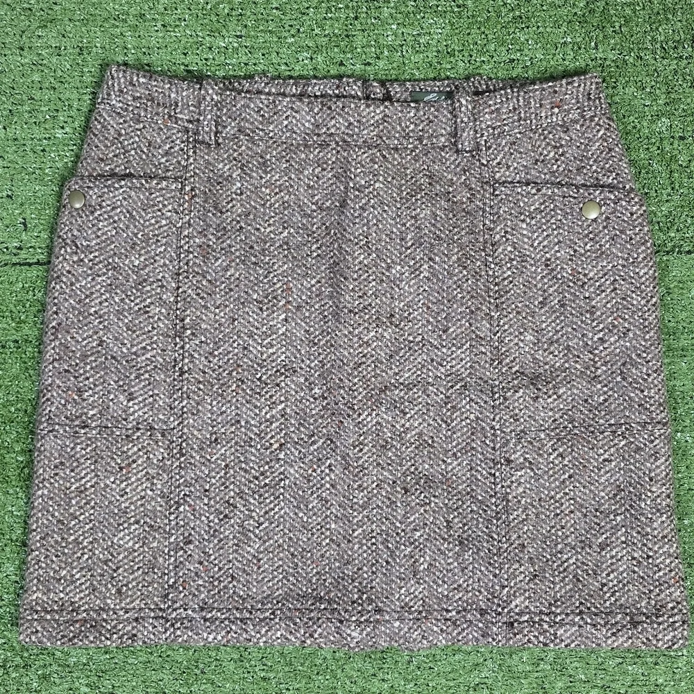 EDDIE BAUER | 48% WOOL BLEND CHEVRON WOVEN MINI SKIRT w\ BUTTONED SIDE POCKETS